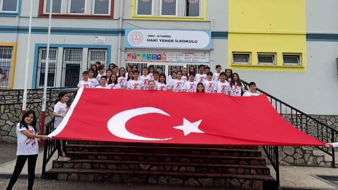 19 Mayıs Atatürk'ü Anma, Gençlik ve Spor Bayramı büyük bir coşkuyla kutlandı